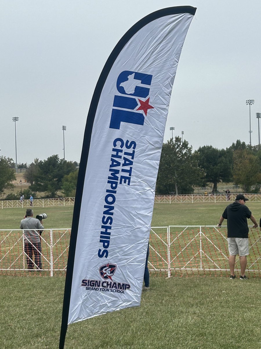 HumbleISD_Ath's tweet image. ⁦@kingwoodxctf⁩ at State Meet today!!