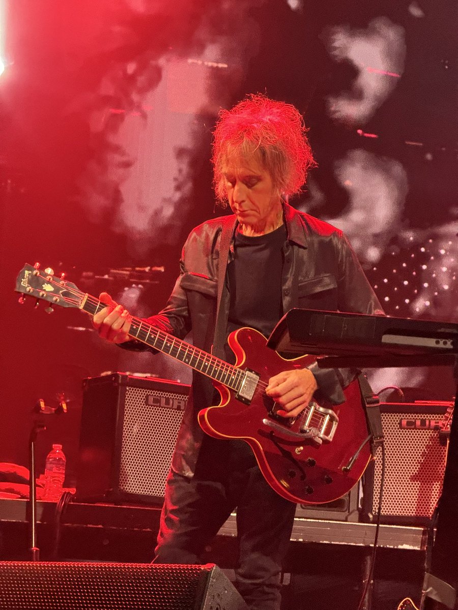 FIVESWINGLIVE tweet media