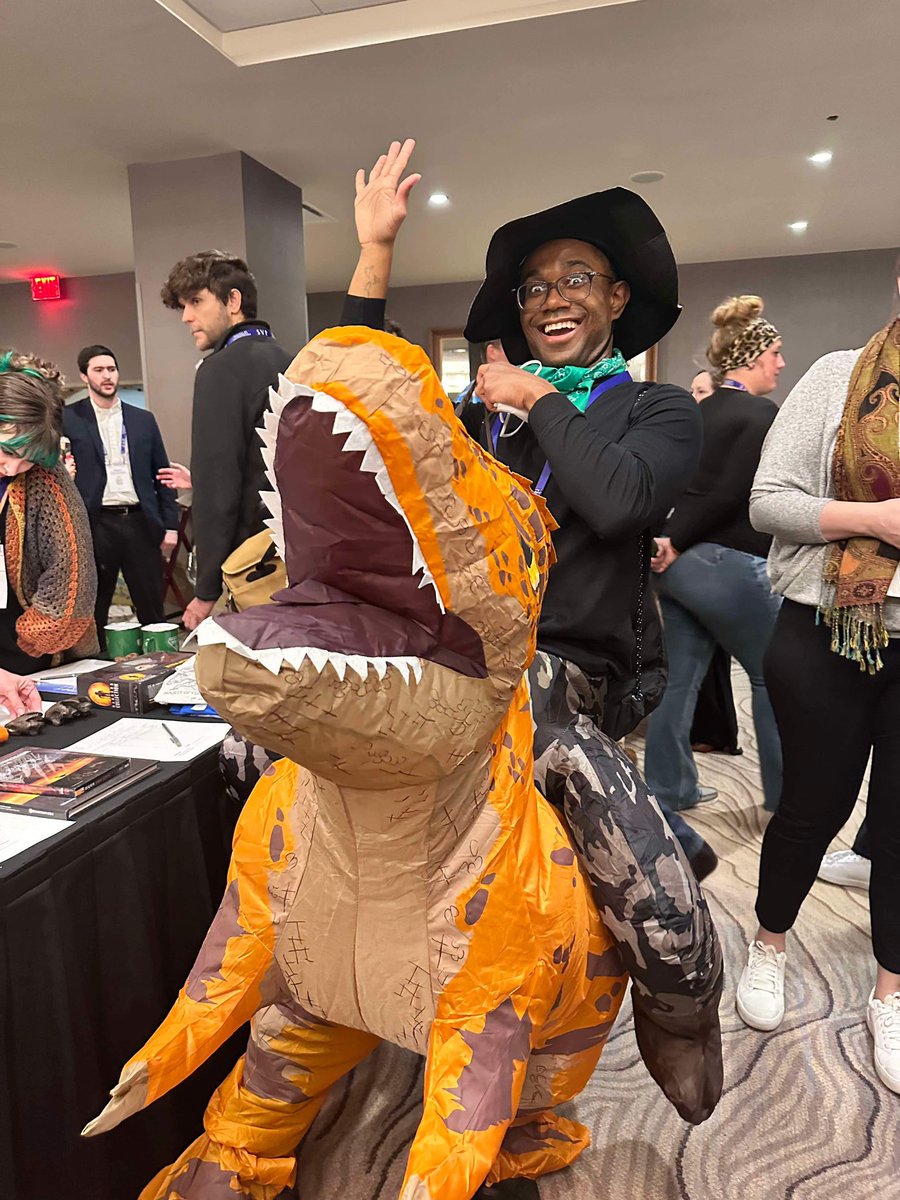 Evan Johnson-Ransom (@ejr_paleo_msc) on Twitter photo There’s a mini #Tyrannosaurus running around at #2024SVP, fortunately <a href="/TomHoltzPaleo/">Thomas R. Holtz, Jr. 🦖💕 (he/him)</a> and I have it under control (kinda). There’s a mini #Tyrannosaurus running around at #2024SVP, fortunately <a href="/TomHoltzPaleo/">Thomas R. Holtz, Jr. 🦖💕 (he/him)</a> and I have it under control (kinda).