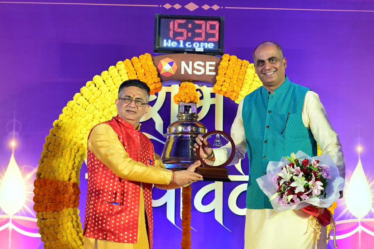 NSEIndia's tweet photo. On the auspicious occasion of Diwali Muhurat trading, our MD &amp; CEO Shri @ashishchauhan felicitated Shri Nilesh Kulkarni (@NileshMKulkarni) at the @NSEIndia HO today. 

#NSE #NSEIndia #NSEDiwali2024 #MuhuratTrading #HappyDiwali #IndianFestivals #Diwali #Diwali2024 https://t.co/1YEQOYxJMd