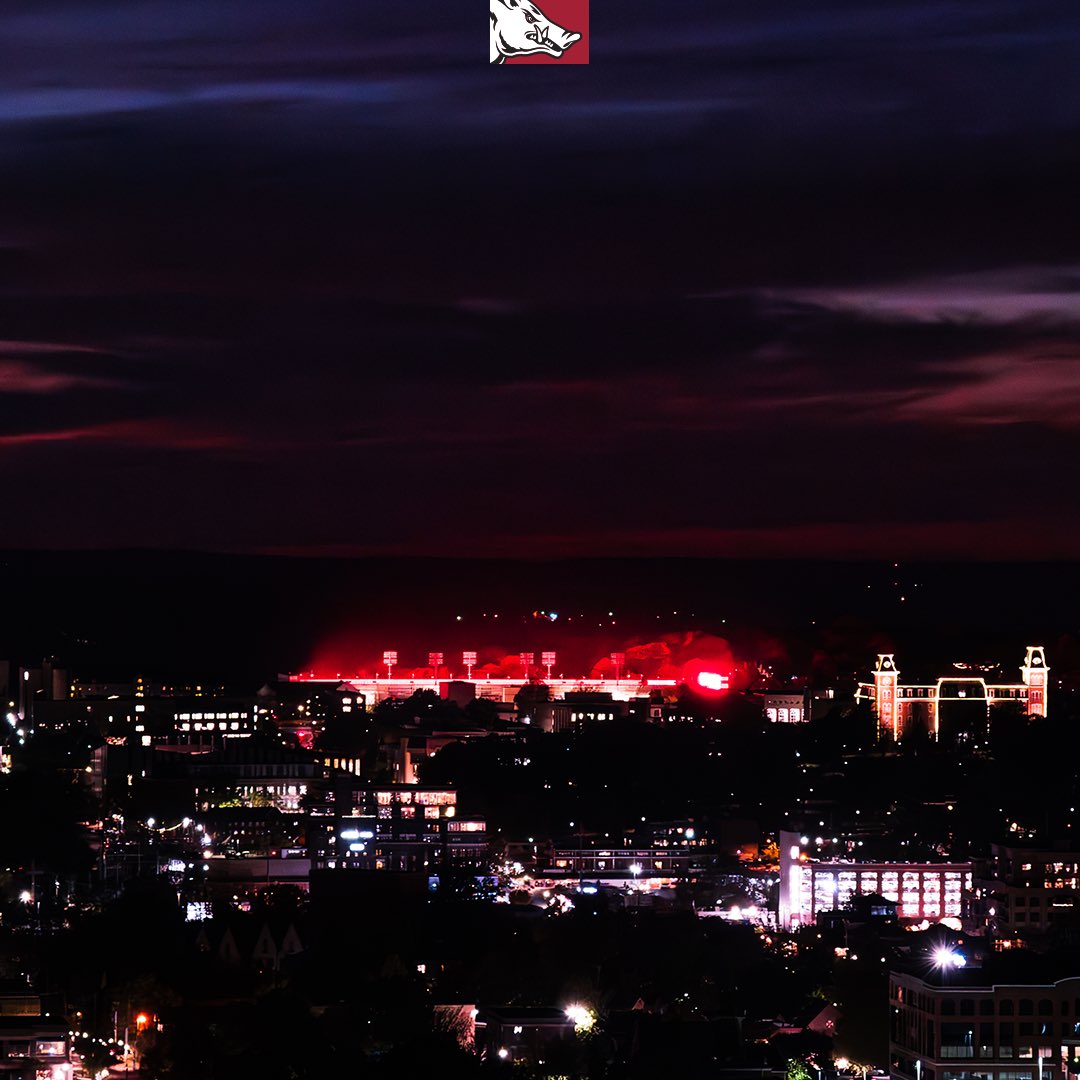 ArkRazorbacks's tweet image. A beautiful gameday eve in Fayetteville.