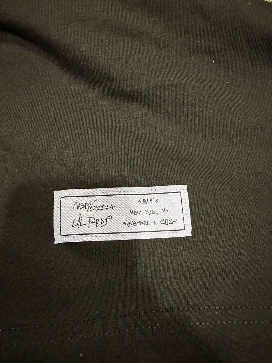 Masked Gorilla tweet media