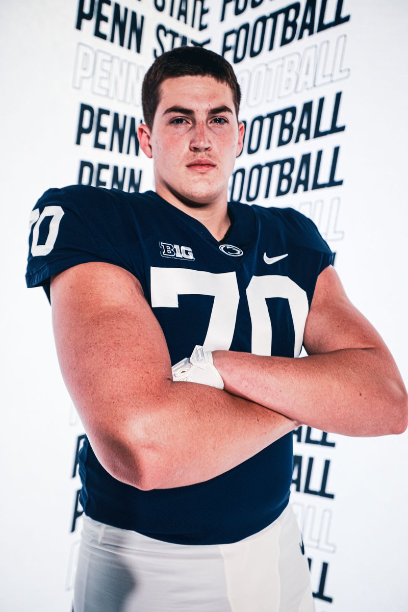 coachjfranklin's tweet photo. Want 2 take time 2 wish a member of OUR FAMILY Happy B-Day, @garrettsextonwi, hope u have a great day &amp; a better year! #PSUnrivaled #107kStrong #WeAreFamily https://t.co/MUIw5Eoz5J