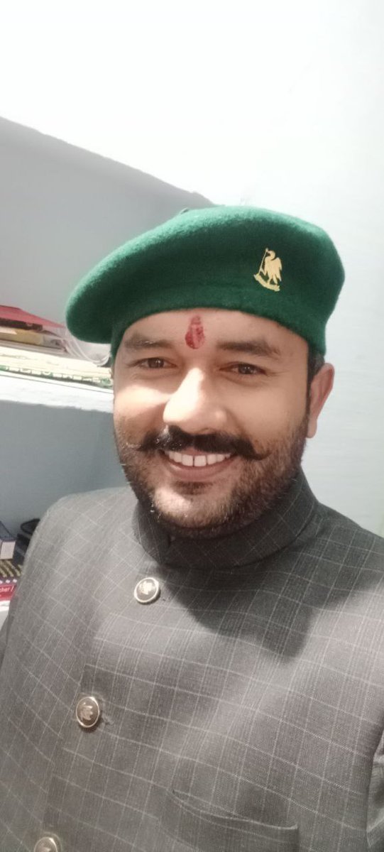 आपको परिवार सहित दीपावली की अनेकानेक शुभकामनाएं। रोशनी के इस दिव्य उत्सव पर स्वस्थ, सुखमय और सौभाग्यपूर्ण जीवन की कामना करता हूं।
।शुभ दीपावली।
🪔🙏
*पृथ्वी राज चारण एडवोकेट, कोलायत ,बीकानेर*