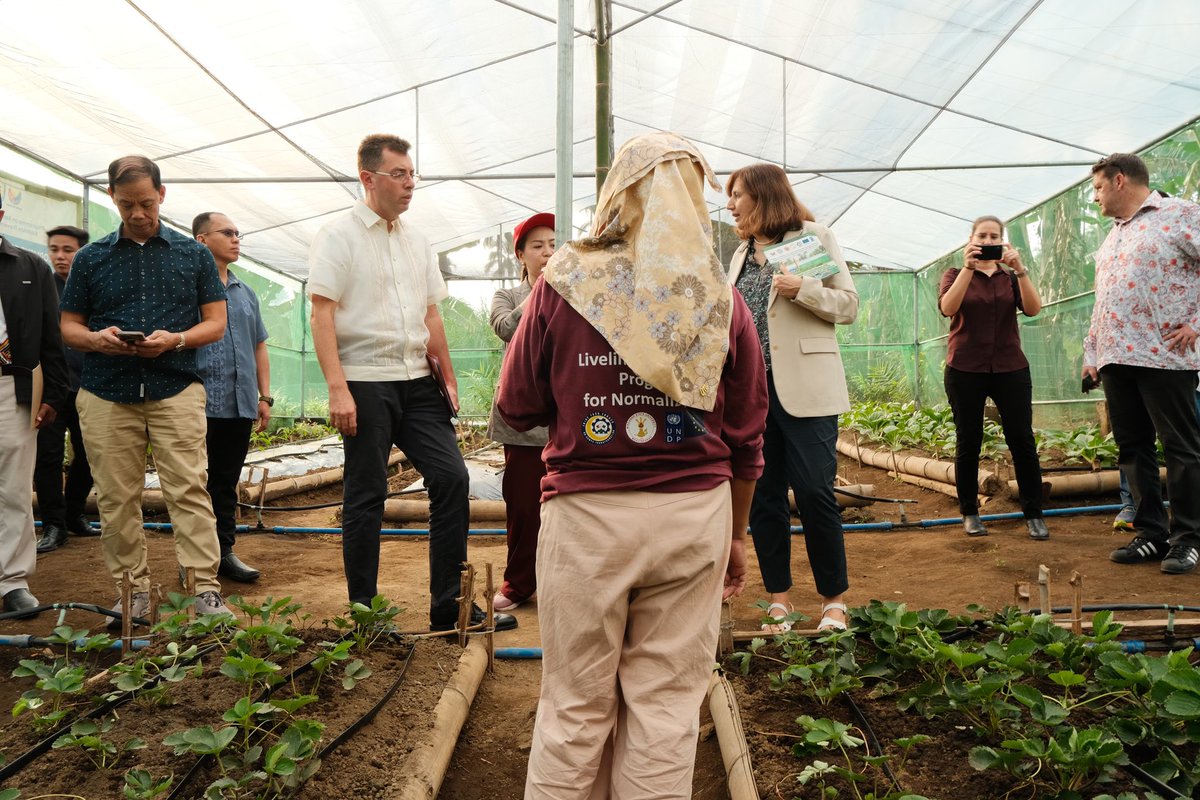 EUAmbPH's tweet image. Important visit to Camp Abubakar, a testament to the progress made in #peacebuilding efforts. The EU continues to stand with communities in BARMM for sustainable #PeaceProcess #Mindanao