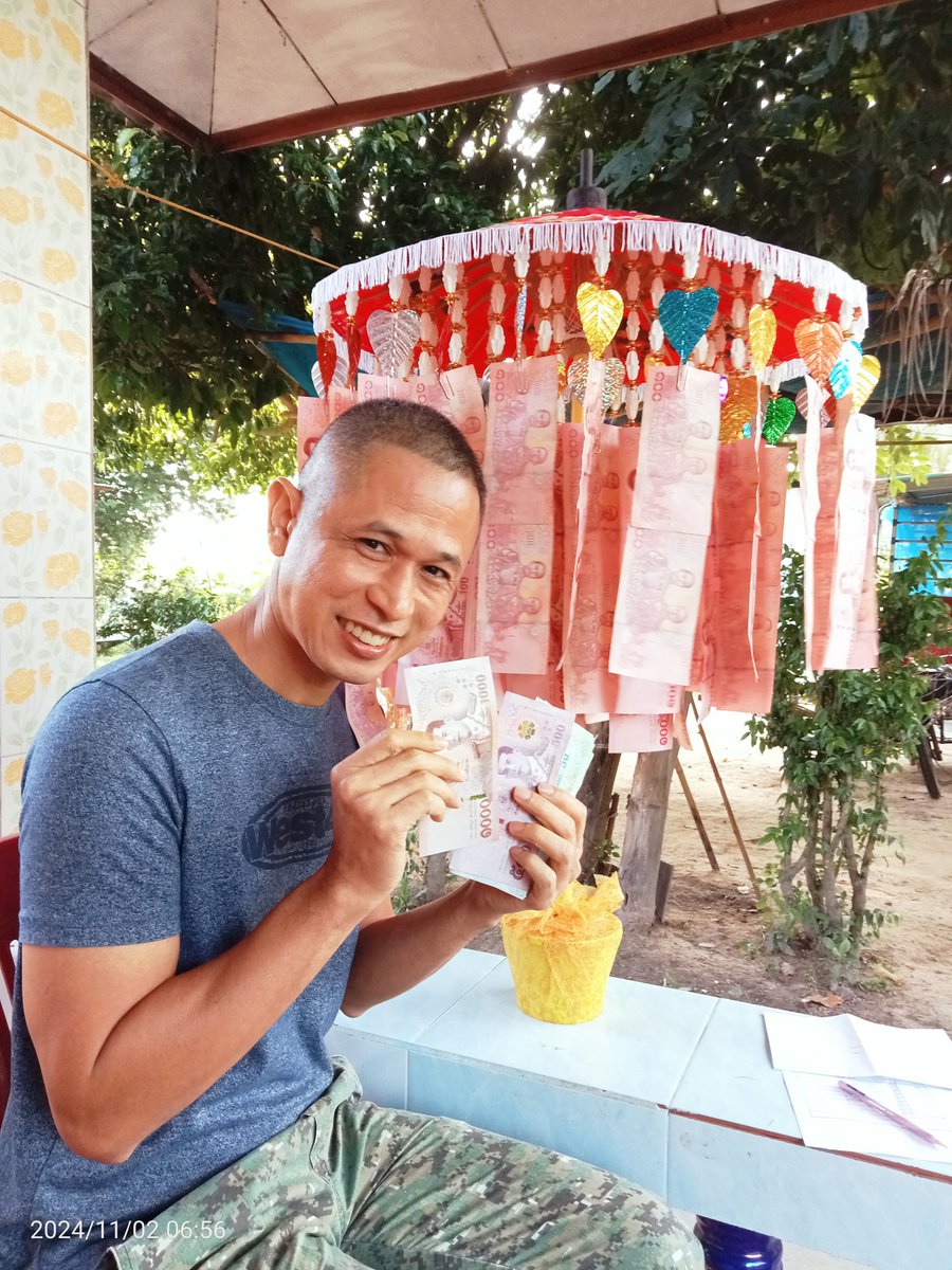 machanu99's tweet photo. ทำบุญกฐินกันครับ https://t.co/4eAF99vLJ8