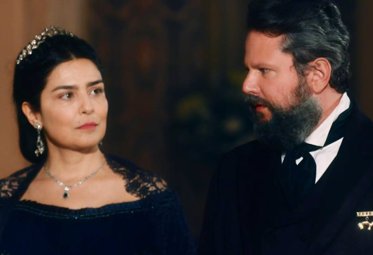 biabatella's tweet image. Missão: Não shippar pedresa. 

Empecilho: Leticia sabatella &amp;amp; Selton mello. 

Como são bonitos! Pqp! 🥵🛐