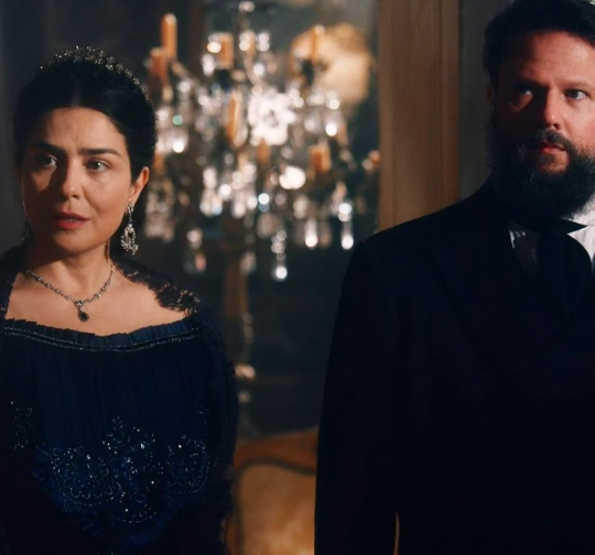 biabatella's tweet image. Missão: Não shippar pedresa. 

Empecilho: Leticia sabatella &amp;amp; Selton mello. 

Como são bonitos! Pqp! 🥵🛐