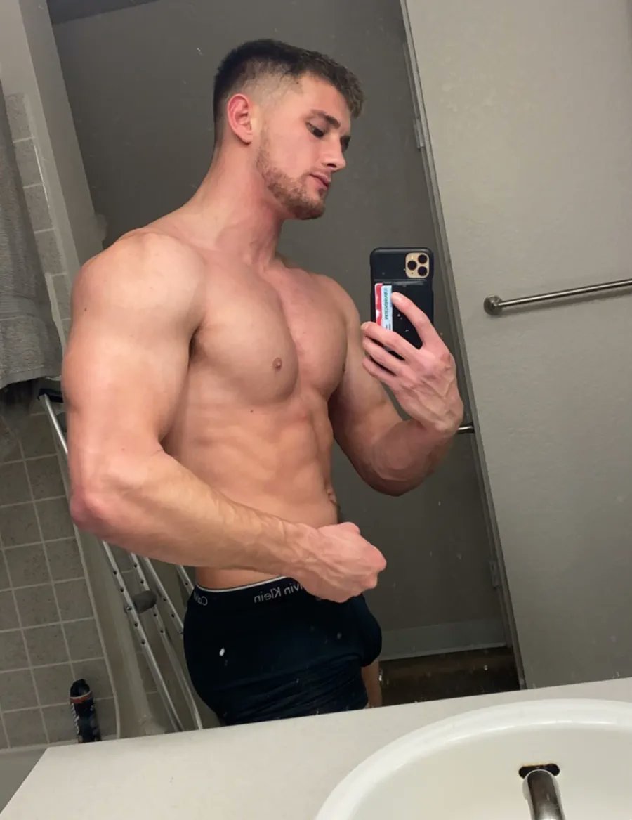 Tattdaddyfalcon's tweet photo. My God is the One True God: @kaydengodly #alpha #straightbro #findom #cashmaster #kaydengodly #musclegod #hypospadias #Godcock #hairylegs #goon #goonfuel #gooning https://t.co/wLjxUtCVi1