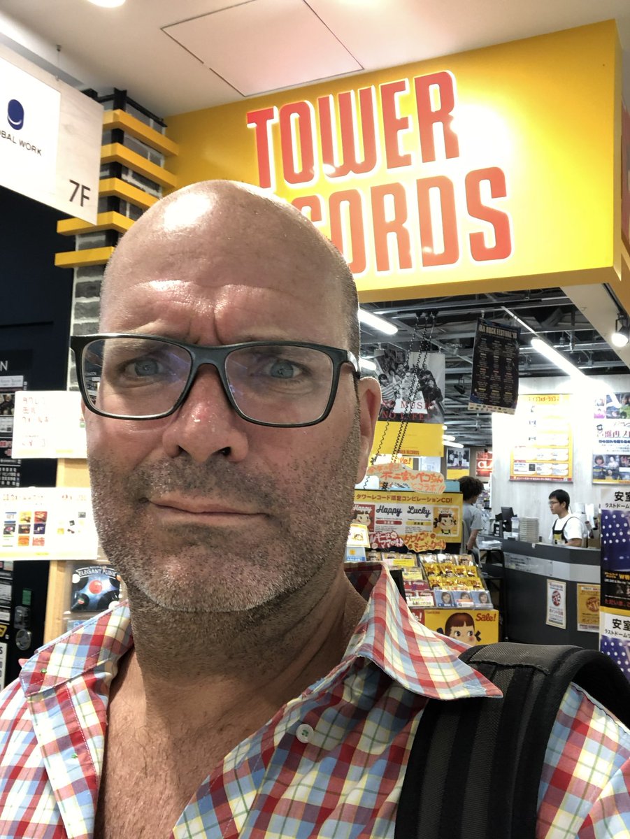 PhilMcCrakk's tweet photo. @ProjectLincoln @patriottakes This is more shocking than the time I went to Japan and found out tower records still exists. So who’s the old bird? https://t.co/3lSZ9LRHLt