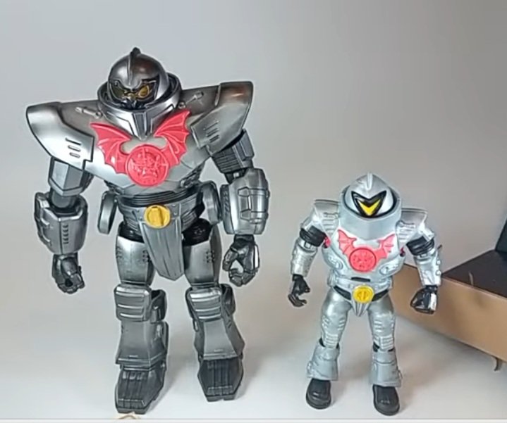 And if you missed it, the twitch VOD of the New Eternia Horde Trooper unboxing is now on my youtube youtu.be/6D2WfkLj75k?si…