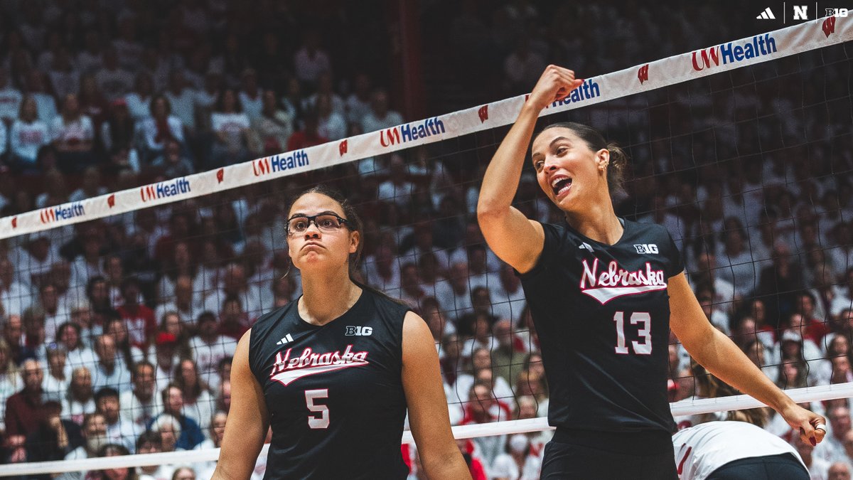 HuskerVB's tweet image. 11-0 in the B1G!!!! 🥳
