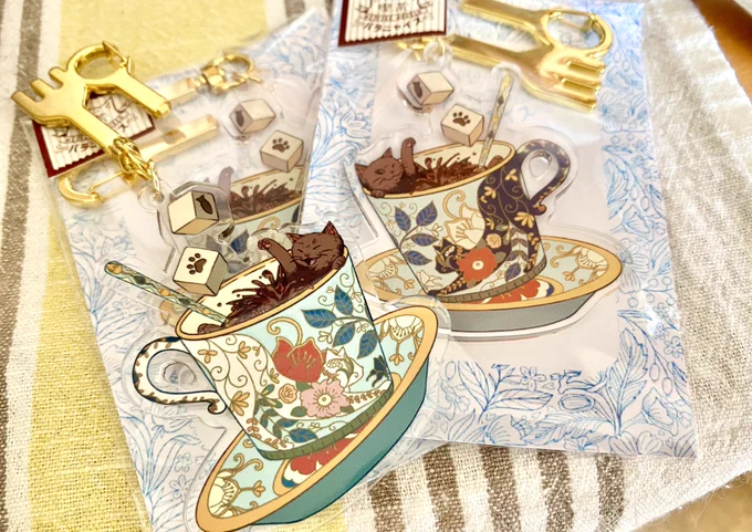 にゃんこだらけのアクキーは人気のコーヒーを再再販いたします!中華なにゃんこのくじ引きキーホルダーにはキラキラな焦げ餃子神シールが入っているかも!? 