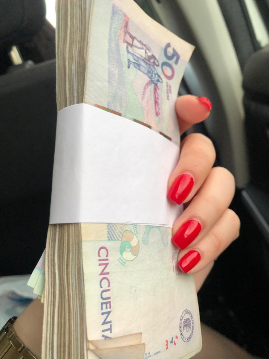 danabauti's tweet photo. Manifestando✨… todo lo que gaste, regrese multiplicado. https://t.co/wSxj9SzBcZ