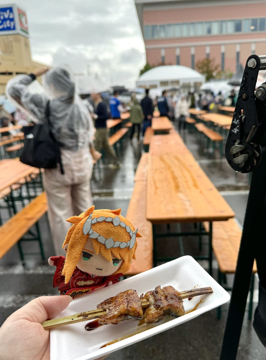amagi97207962's tweet photo. お米はみずかがみ、鰻、食べる生姜焼き、大葉あさり佃煮、鮒寿司🤤
鮒寿司出汁茶漬けの食べ方わかんなくてまちがえたー!受付の人に不安げに出汁をここにかけるんですか?って聞いたらはいって言ったのに😂w 地元民じゃないでわからんのよ
ご飯がすすんじゃうなーおかわりいってこよ😆
#COMECON https://t.co/IfICw1v7YS