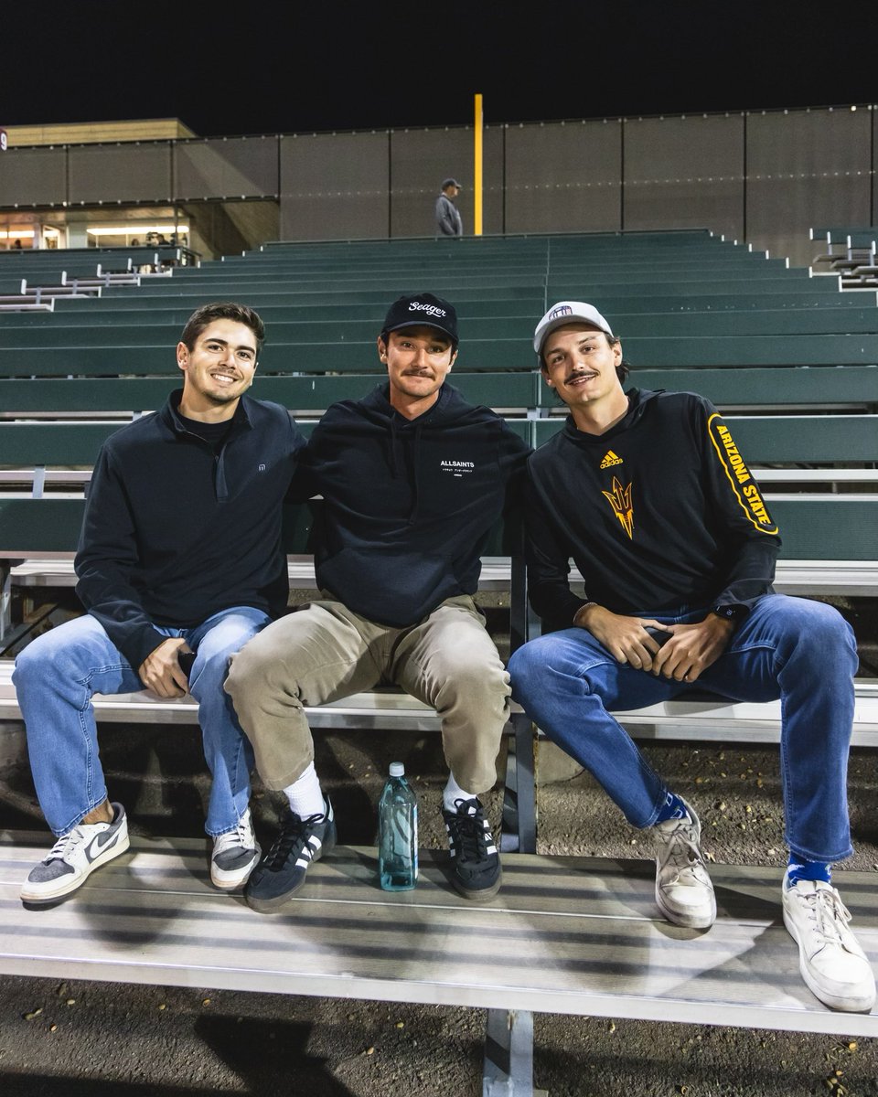 Sun Devils for life out at Muni tonight 😈

#MLBU /// #ForksUp