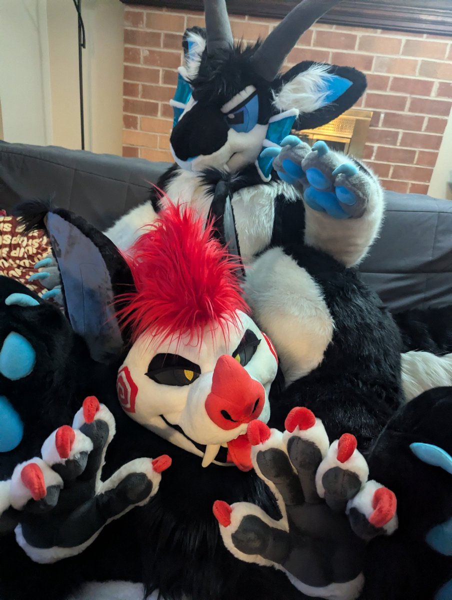 Find me on that better platform tweet media