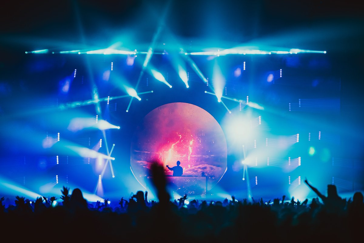 tylermaillet's tweet photo. [2/4] @Zedd https://t.co/M1Tf03dABw