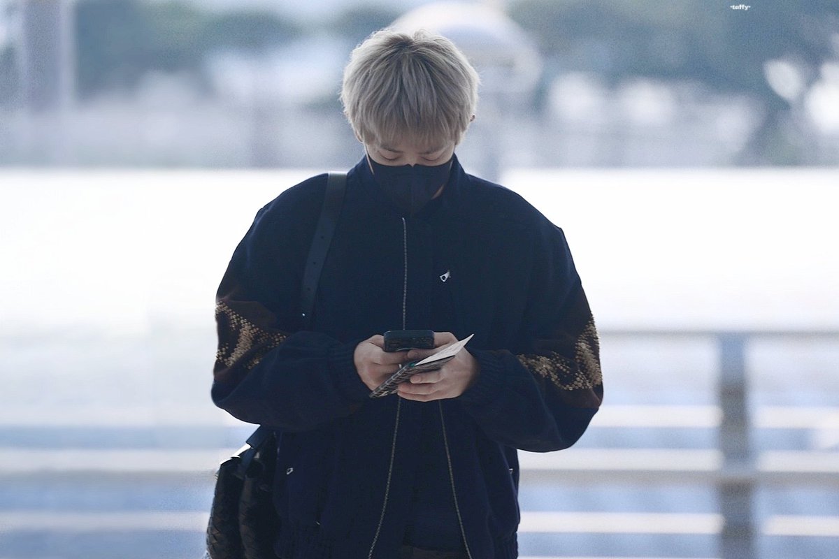 11.2 ICN 출국

🤧

#찬열 #CHANYEOL #CHANYEOL_都市風景_City_scape_in_SEOUL #CHANYEOL_BlackOut