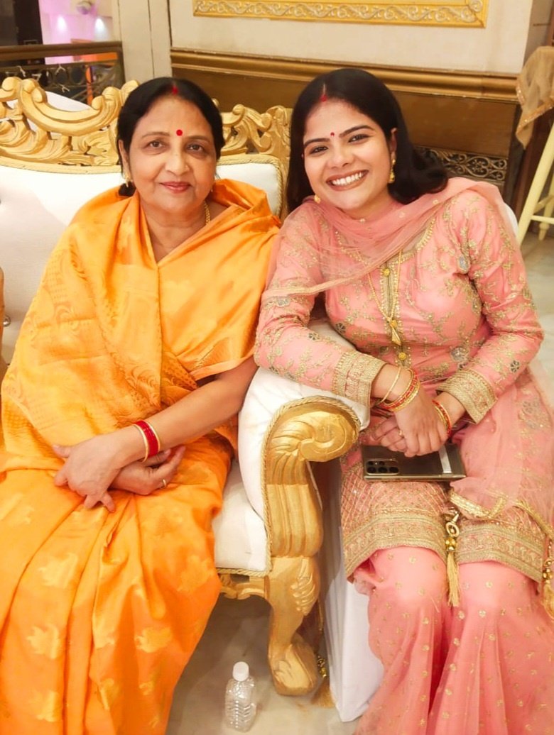 Strong women raise strong daughters. Love wrapped in a mother- daughter duo. 
#LikeMotherLikeDaughter
#UnconditionalLove
#MyRock