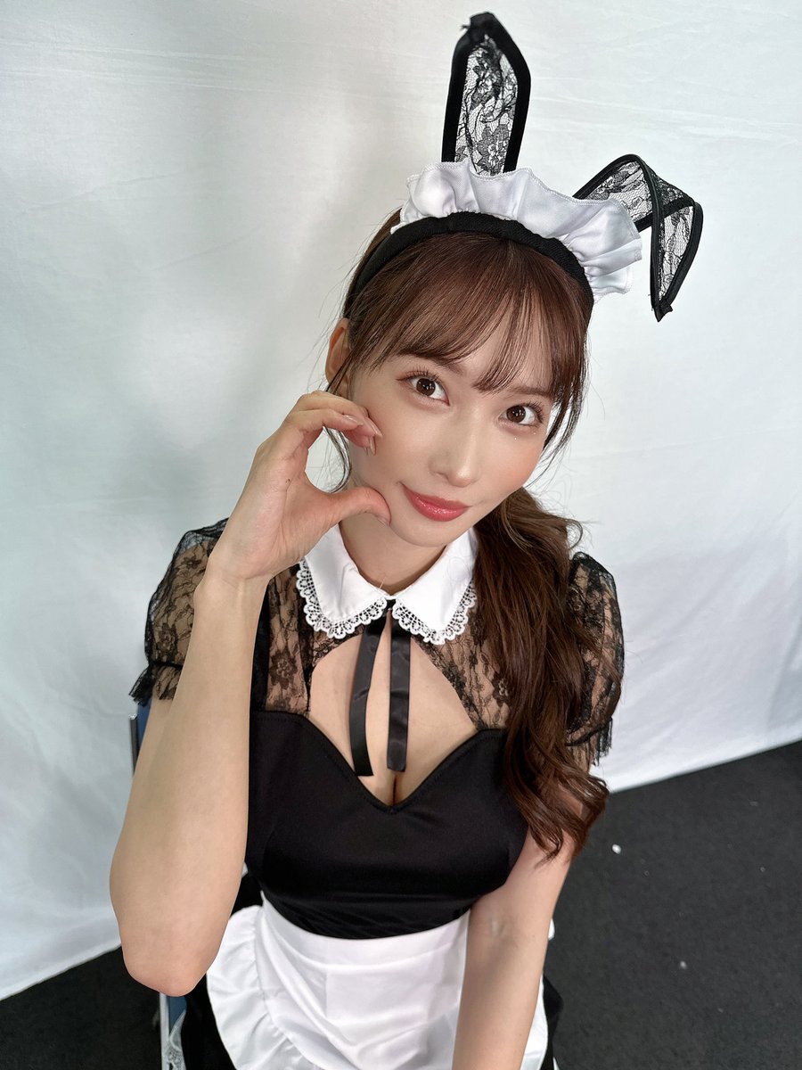 午後からも頑張ってね🐰 (11月チェキ会用にコスプレ頼んだよ~)