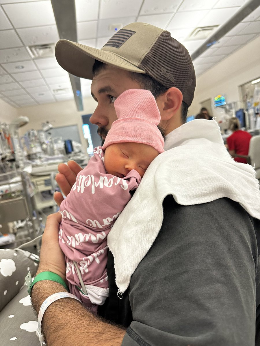 hello, look what I made! 
also, look at the improvement🥹
 we’re currently 3lb11oz of sweetness.