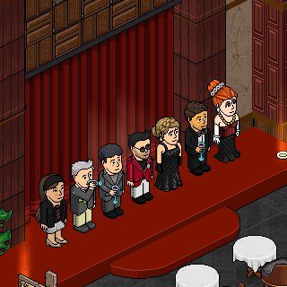 “Hay quienes buscan el poder en el dinero y quienes creen encontrarlo en la fama; nosotros sabemos que el verdadero poder está en la familia, en esos lazos que no se rompen y en la lealtad que jamás se traiciona.” <a href="/OldCorleone/">Famiglia Corleone Old House</a>