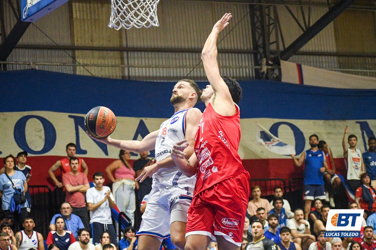 #LUBxBT | REALIDADES OPUESTAS

En un partido desparejo y sin equivalencia de fuerzas, Nacional debutó en LUB con una goleada sobre Welcome por 115 a 64.

📸 <a href="/toledolucas004/">Lucas🇳🇱</a>
📝 <a href="/DanielA94840948/">Daniel Angel</a>

👉 acortar.link/aFCFvX