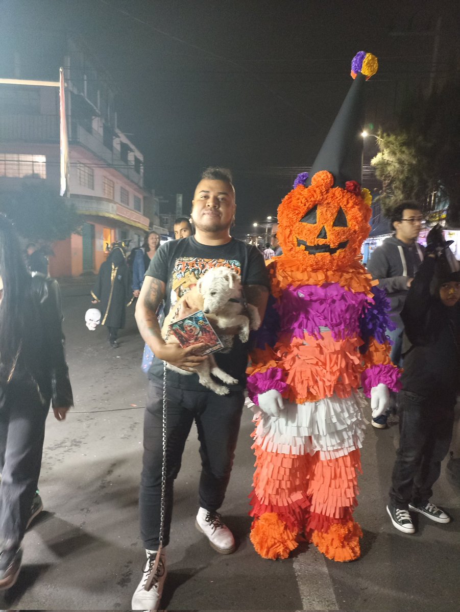 LordEkans's tweet photo. Feliz día de muertos ♥️ https://t.co/2KXVS08BRa