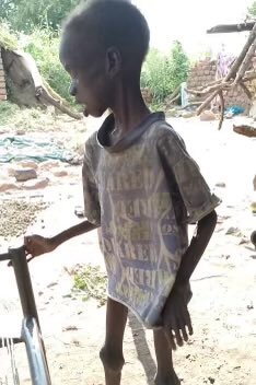 🔥 🛑 🔥 🛑 🔥 🛑 🔥 
         ATTENTION 
👇
This is what democracy looks like Kamala Harris, Hillary Clinton, Michelle Obama, jlo, Gretchen Witmer and ilhan Omar! 
👇
👉THIS is a child in Sudan who along with millions of people who are starving to death, because of the