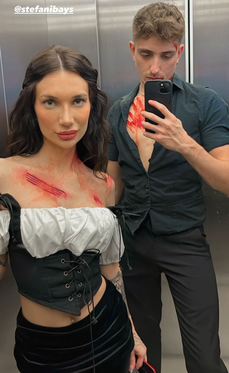 IntegSterella's tweet image. Nossa princesa como sempre linda e entregando nos looks 😍