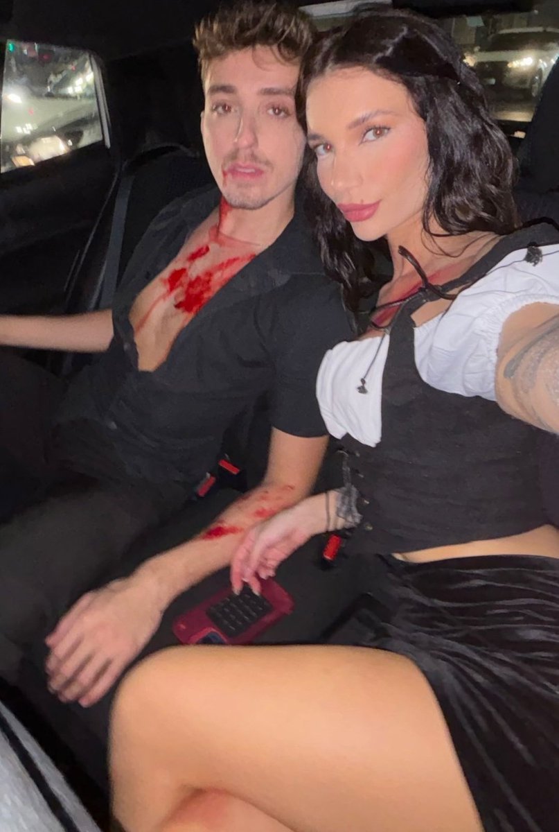 IntegSterella's tweet image. Nossa princesa como sempre linda e entregando nos looks 😍