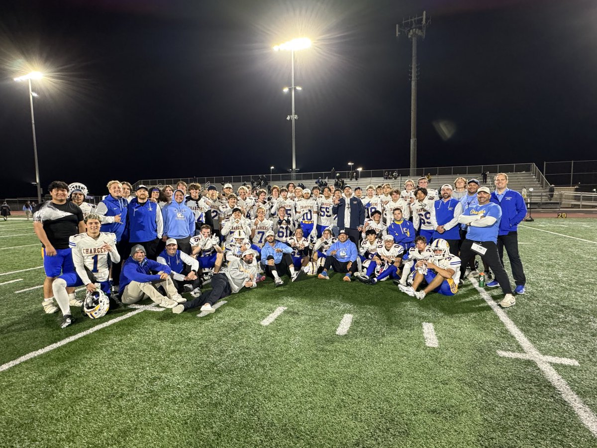 AHS wins 42-12 vs Hueneme! 2024 Tri-County League Champs! Let’s Go Chargers! #ChargeOn ⁦<a href="/vcspreps/">VCS Preps</a>⁩ ⁦<a href="/TheAcornSports/">Acorn Sports</a>⁩ ⁦<a href="/EliavAppelbaum/">Eliav Appelbaum</a>⁩ ⁦<a href="/latsondheimer/">eric sondheimer</a>⁩ @lvusd