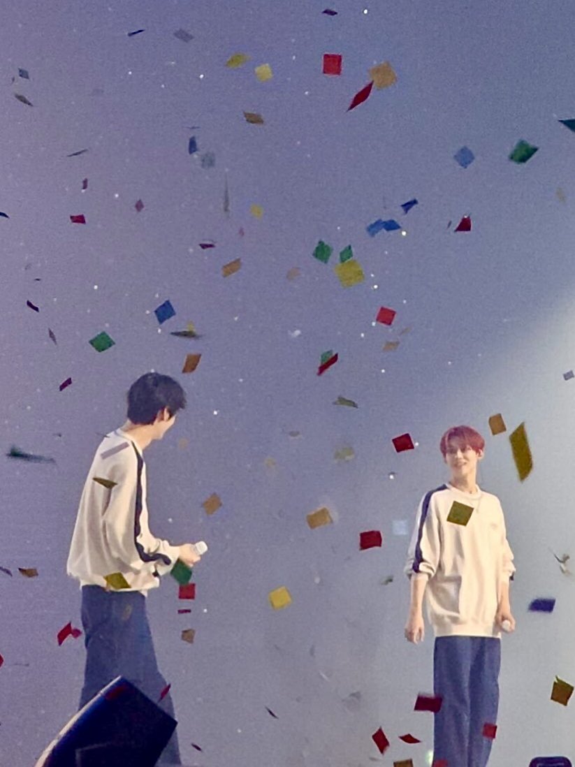cheongchun_sj's tweet photo. 우리는 지금 청춘의 한가운데 서 있나 봅니다 https://t.co/Cd0oyEFca6