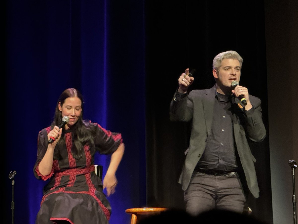 Lalapureangel's tweet image. #Hauntedobjectstour @nuekerk @Weird_Dana @WeirdHQ @AdmiralTheatre  #Socool I’m super glad I got to see the last show 🖤🖤👻👻 #Greatshow❤️❤️🎄