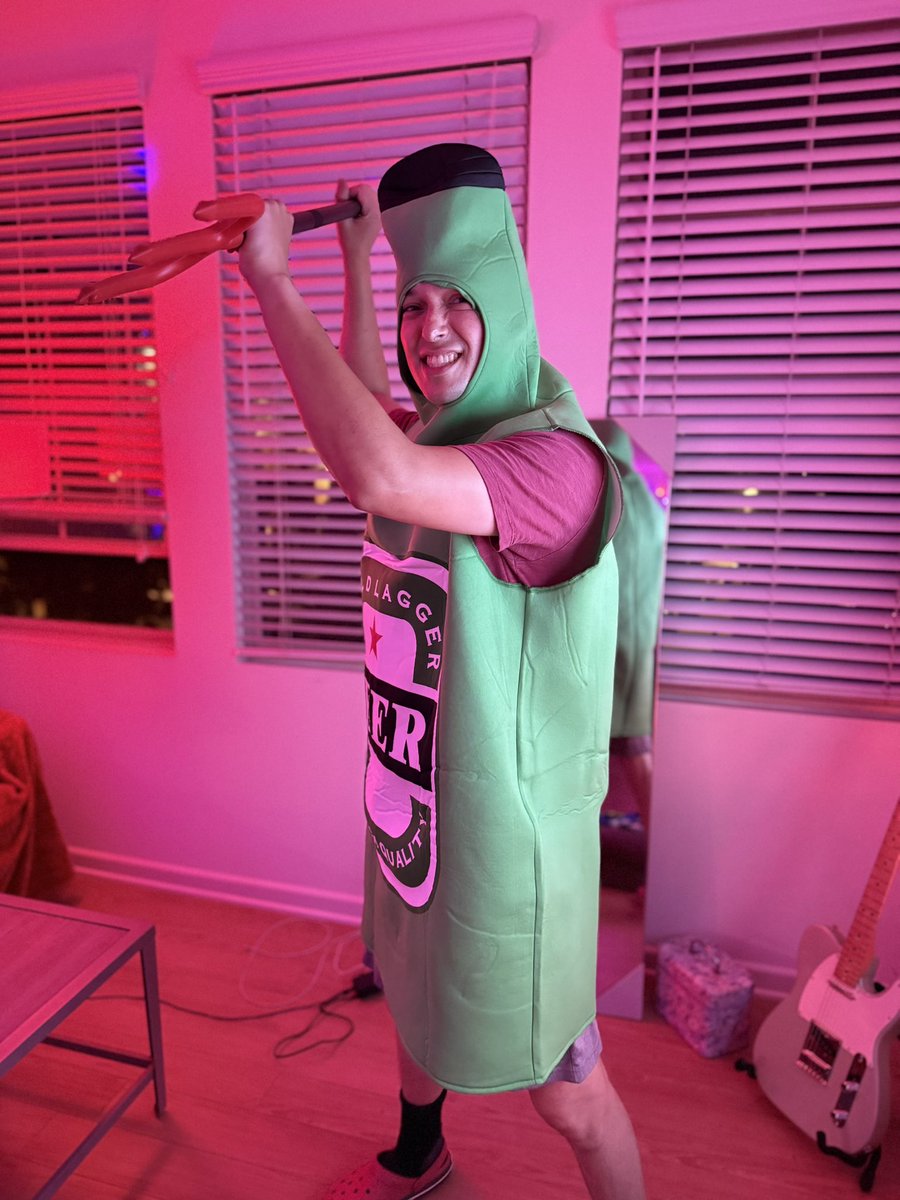 The boys had a good Halloween🖤🎃