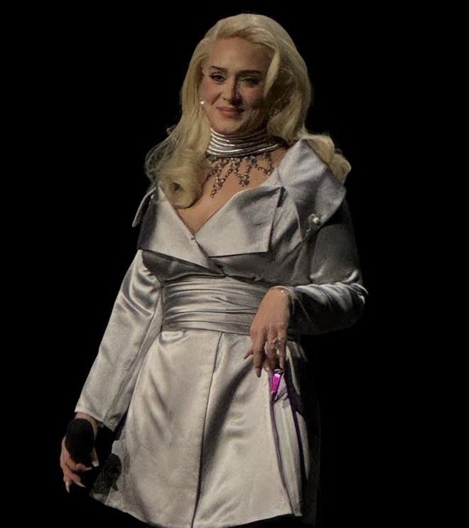 allurequinn's tweet image. OMG ADELE DEVOURED