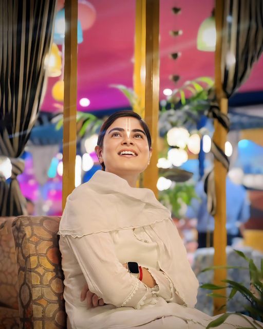Colorful lights remind us that, like a lamp removes darkness, our hearts should be filled with light and good intentions.
Keep Shining, Stay Happy &amp; Calm!

#happiness #calm #light #wisdom #heart