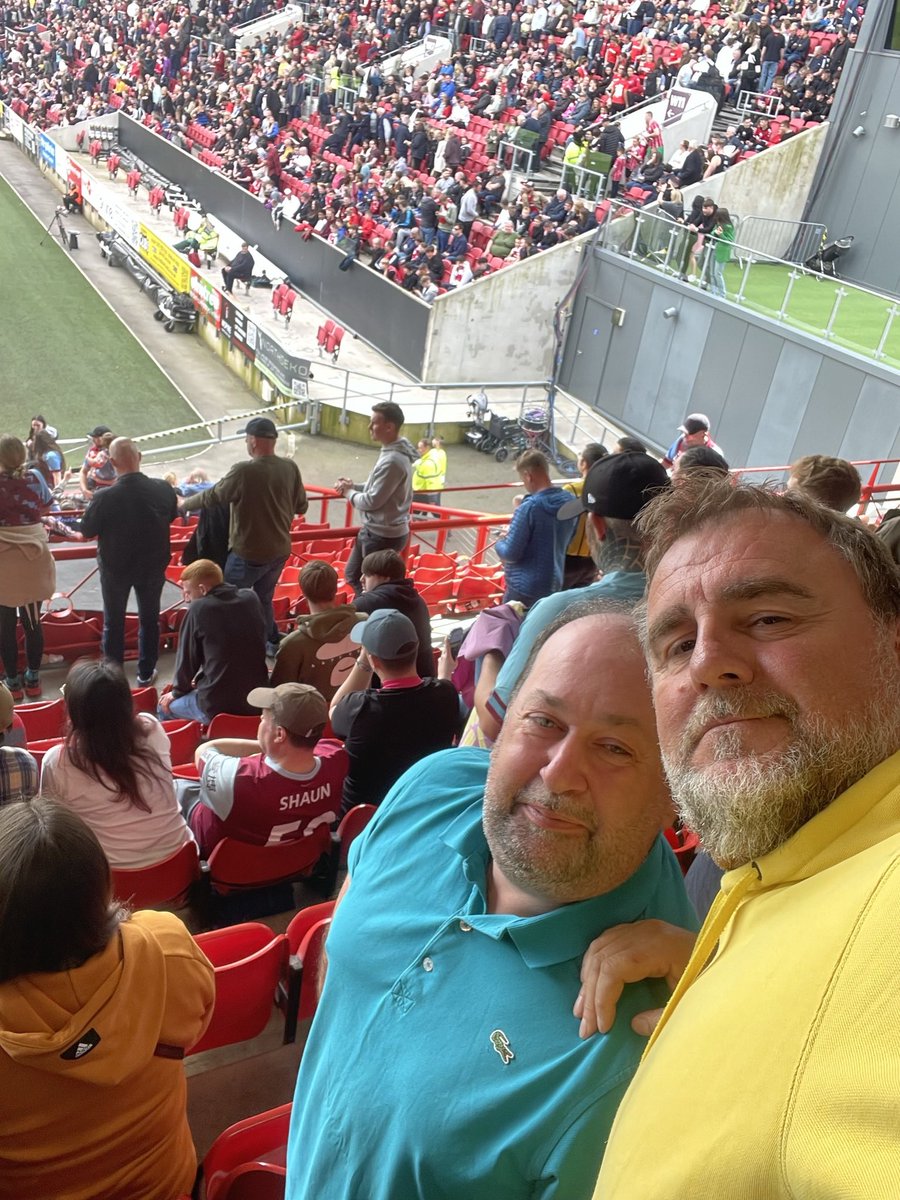 BrianEastment's tweet photo. Bristol city V Burnley https://t.co/5jHOKT8V3O