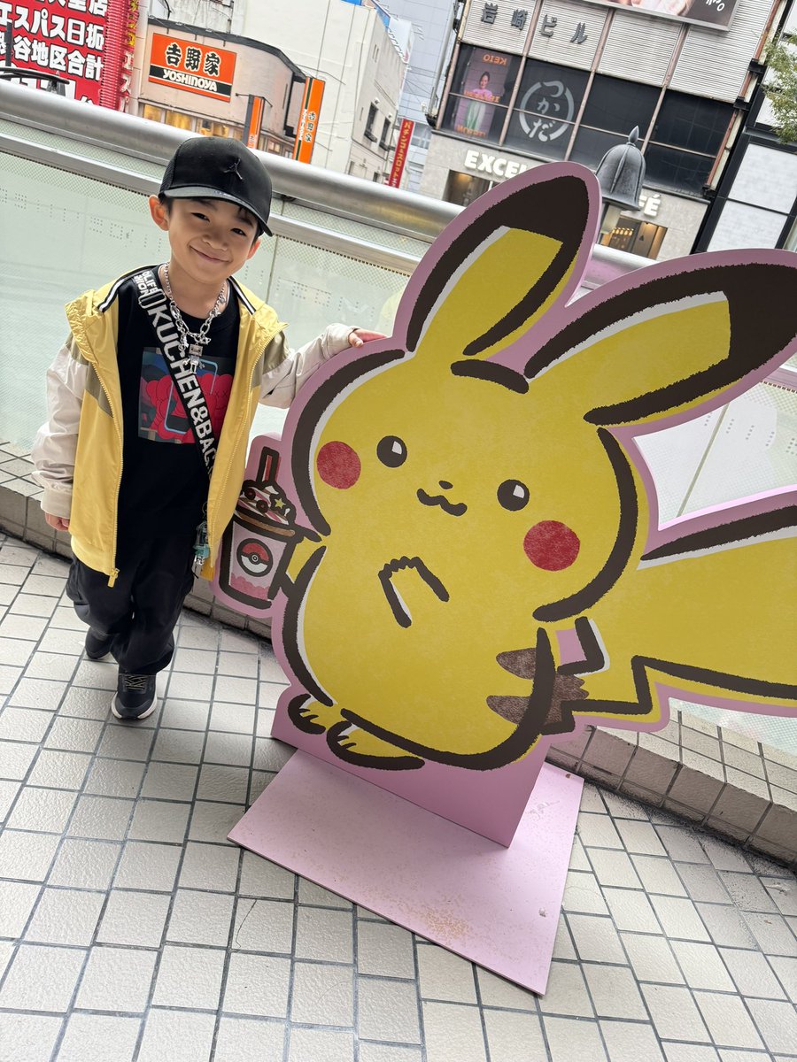 kanata0829riapi's tweet photo. ピカチュウみっけ❤️
#pokegenicinshibuya
#ノベルティキャンペーン https://t.co/UMPnvzzveF
