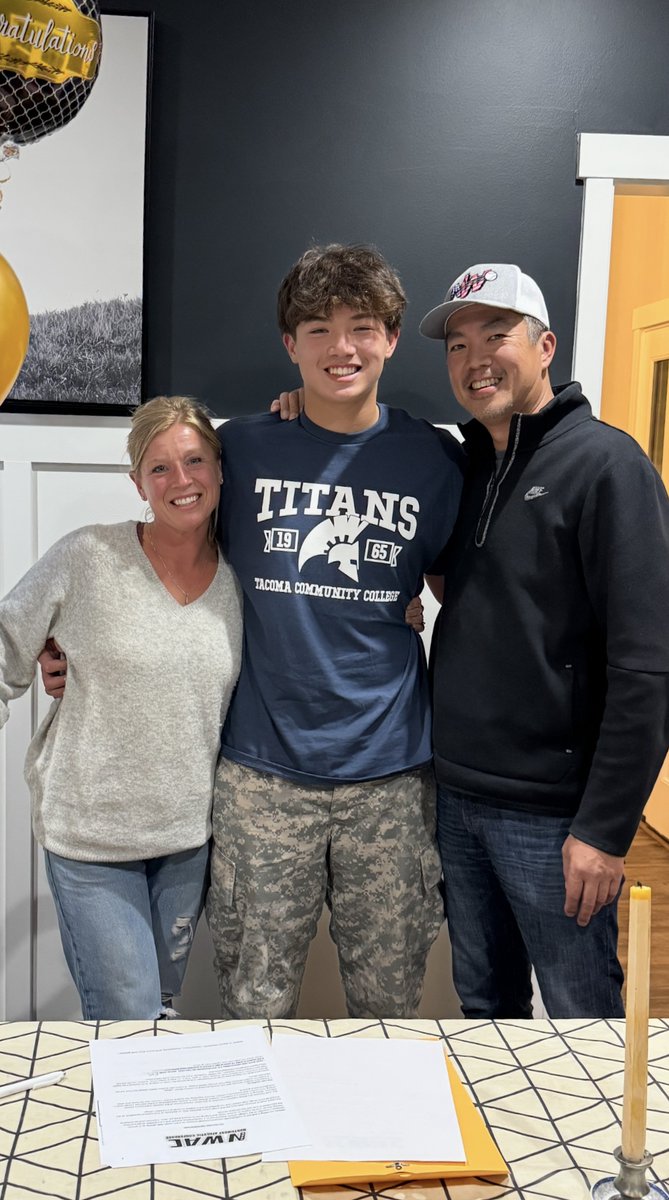 Signed. Go Titans.
<a href="/TacCCbaseball/">TCC - Baseball</a> 
<a href="/NarrowsBaseball/">Narrows Baseball Club</a> 
<a href="/GHTidesBaseball/">Gig Harbor Tides Baseball</a>