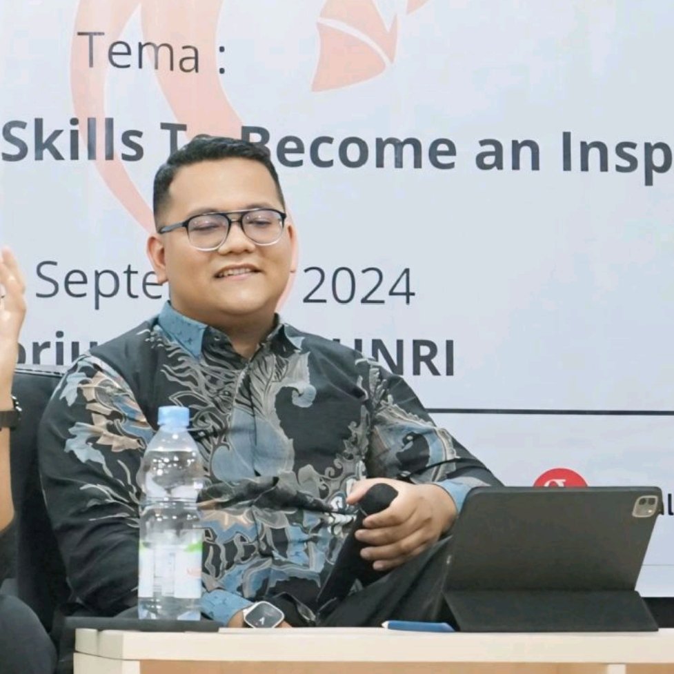 bbennyputra's tweet photo. "Menikmati perjuangan hidup bukan berarti tanpa rasa lelah atau putus asa, tetapi memahami bahwa setiap langkah yang diambil, setiap keringat yang jatuh, dan setiap tantangan yang dihadapi adalah bagian dari proses untuk menjadi lebih kuat. https://t.co/elmOLdfR1E