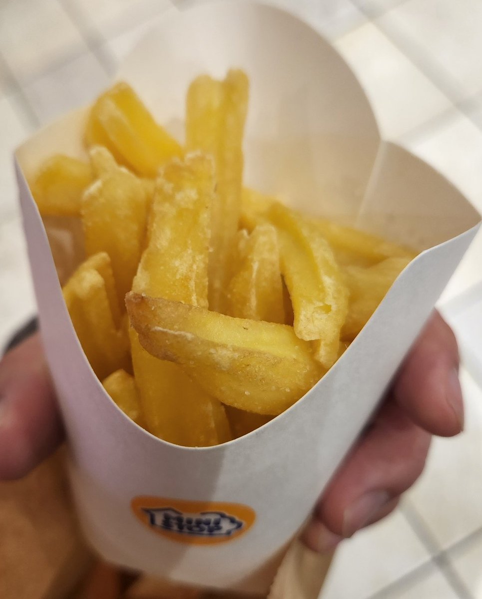 nezumipad's tweet photo. #Xフライドポテト20周年祭 Xフライドポテト 無料券プレゼント企画！🍟11/2 14:00~15:00に@ministop_fanとハッシュタグをつけてミニストップのXフライドポテトの画像を投稿しよう！
https://t.co/8KdErGSf9W https://t.co/YCTRulrhgd