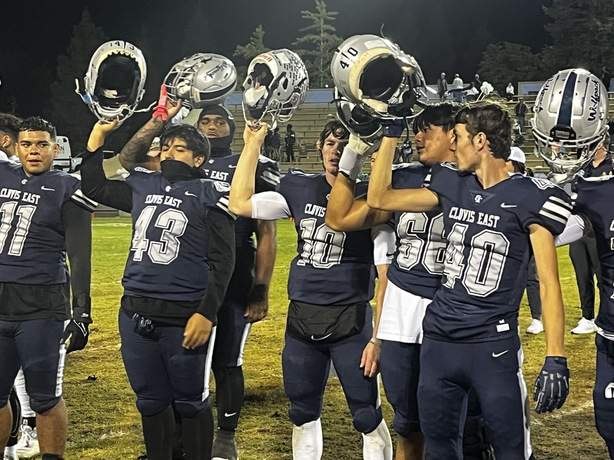 Congrats Tyus Miller (10) and teammates from state No 17 Clovis East for TRAC title and 10-0 regular season. Should have home games rest of the way and probably as well in a CIF regional playoff game if they are section champs.