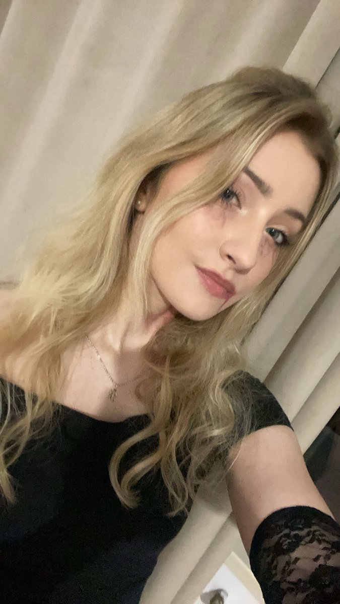 🧛🏻‍♀️