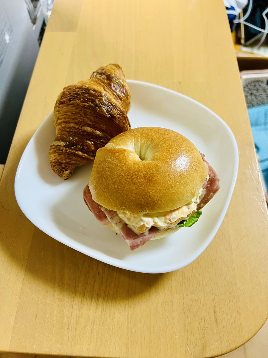 YOU_8_3334's tweet photo. BREAD&COFFEE MORMORS
タプナード&ツナ
パンドミ・クロック
ウフマヨ・ベーグル
クロワッサン
マロングラッセ&ヘーゼルナッツ
タルト・ポティロン
#BREADCOFFEEMORMORS #MORMORS #モーモーズ
#千葉 #袖ヶ浦
#パン #惣菜パン #菓子パン https://t.co/TAbS4scSge