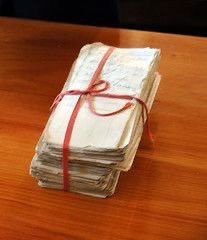 Legal X:
Remember when chambers’ diary was a big red book in the clerk’s room?

When we were true advocates and openings were delivered on our feet?

When bundles were ……papers tied in red or white ribbons? ….

Come reminisce with barrister Tim Bergin

itsalawyerslife.com/a-memory-of-da…