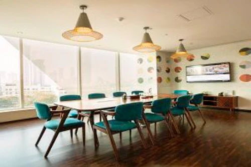 GoFloaters tweet media