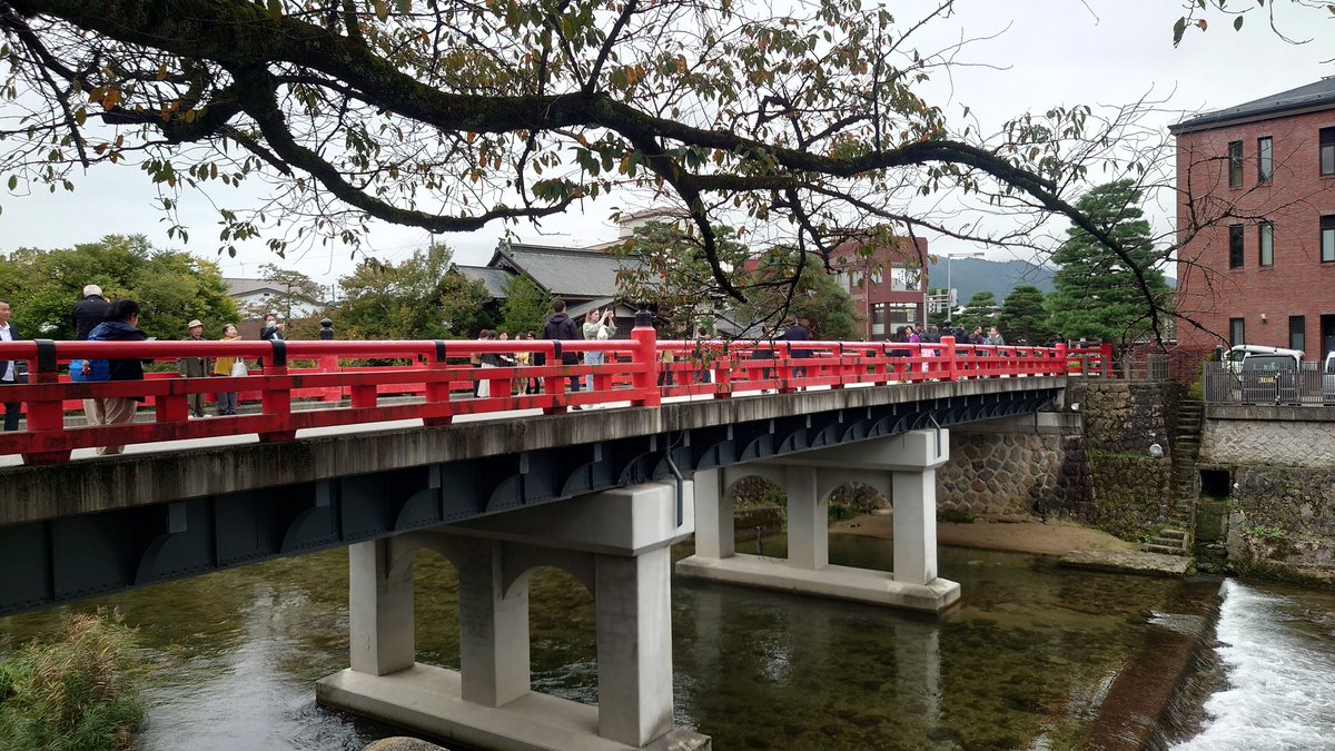 redband267's tweet photo. 仕事で飛驒高山へ
飛騨牛がぅんめぇぇえええ https://t.co/EqGIPov1qW