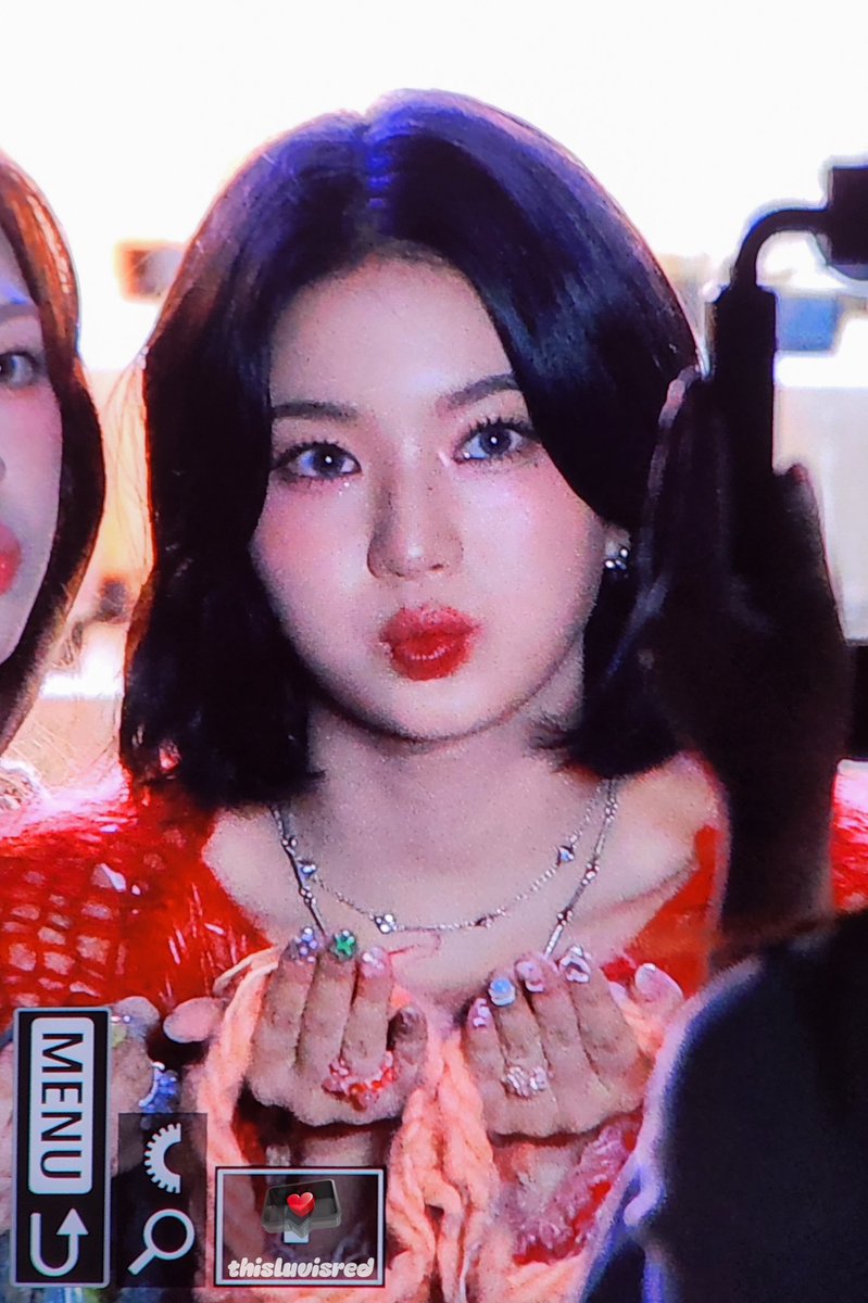 thisluvisred's tweet photo. 241102 ❤️❤️ #스테이씨 #STAYC #아이사 #ISA https://t.co/YBTHd5GUJY